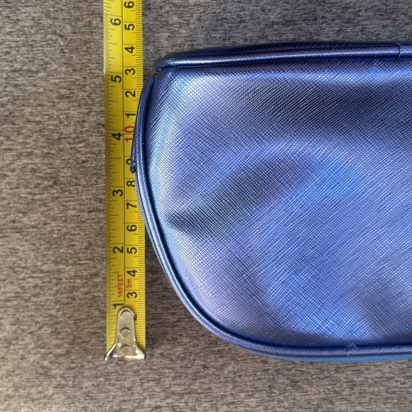 Lamer Blue Makeup Bag - Picture 7 of 7